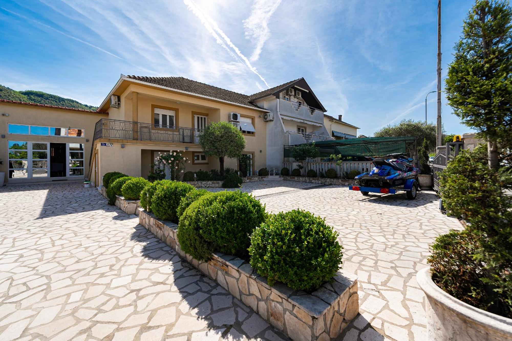 Raicevic Residence Tivat Exterior foto